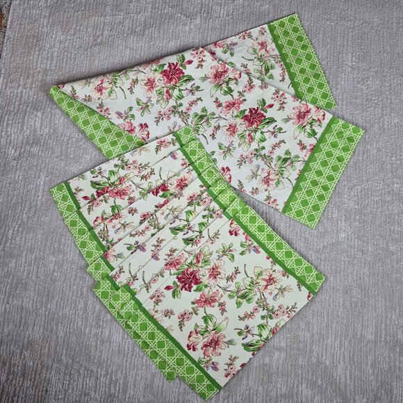 Waverly Table Runner and 8 Placemats Floral Pattern with Green Trim - Picture 1 of 16